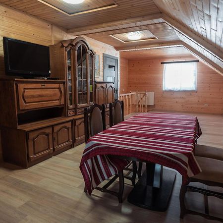 Гостьовий Дім "У Ані" Iablunîțea Exterior foto